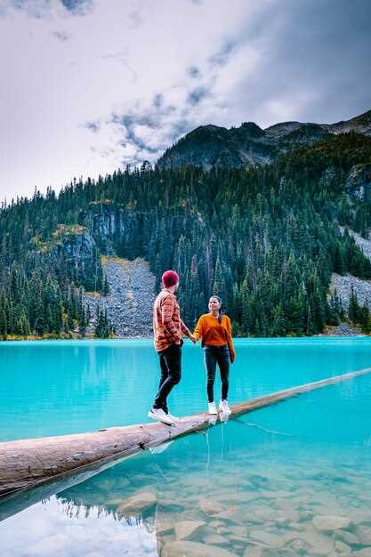 Private 7-Day Small-Group Tour of the Canadian Rockies and National Parks with Lodging