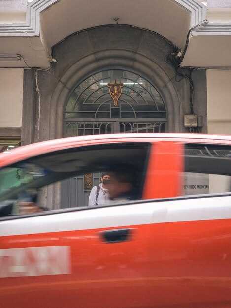 Private English-Speaking Driver Prague to Vienna and Back