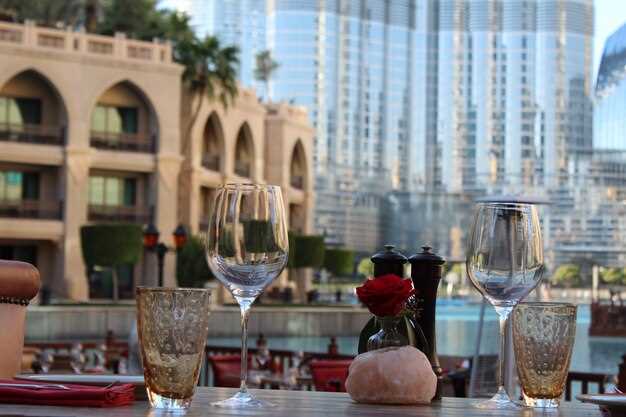 All-Inclusive Dining: Menu Highlights, Beverage Options, and Booking Process