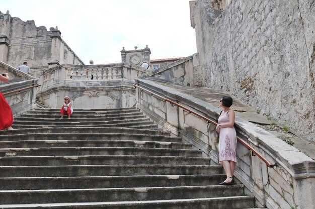Practical Visits: Accessibility, Guided Tours, Audio Guides, Photography Rules