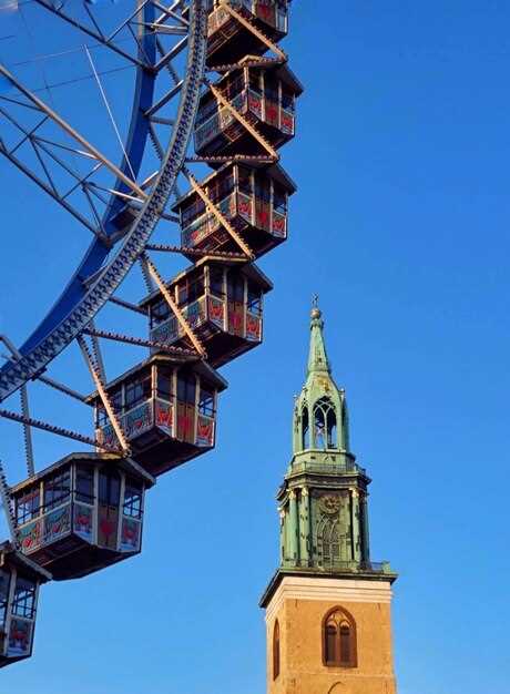 Sagrada Família Fast-Track Ticket with Tower Access 2025 – Skip Lines and Tower Views