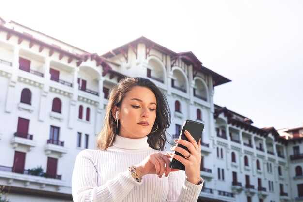 Sagrada Familia Tickets - Your Ultimate Guide to the English Audioguide APP Sagrada Familia Tickets: Your Ultimate Guide to the English Audioguide APP