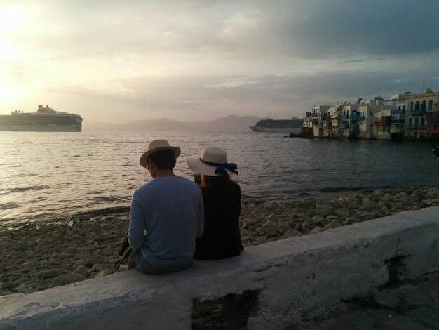 Santorini Sunset Chasing Adventure: Half-Day Private Tour