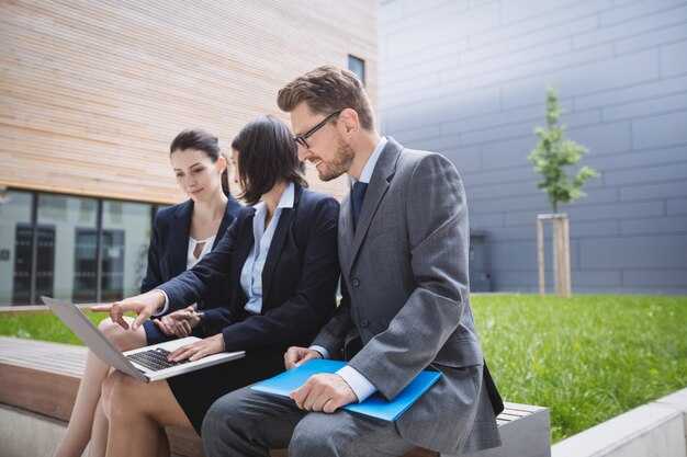 School of Business: Accredited Programs, Flexible Degrees, and Global Career Opportunities