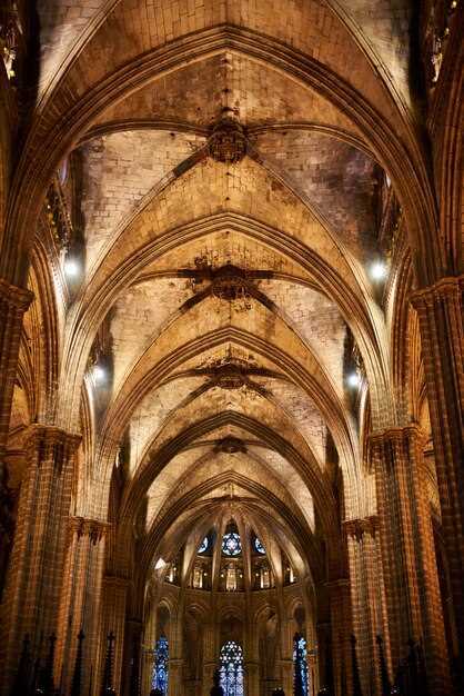 Experience Options: Guided Tours, Audio Guides, and Self-Guided Paths