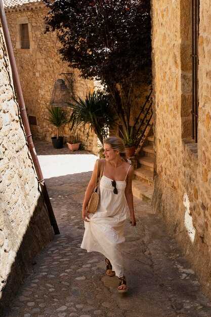 Immersive routes among upper terraces