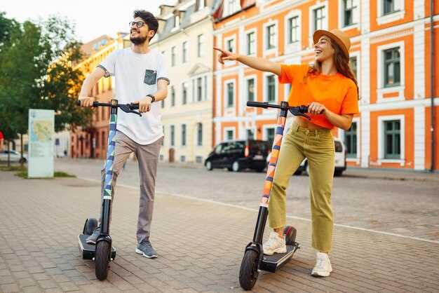 The Essentials of Nice by Electric Scooter: A 1h30 City Tour Guide