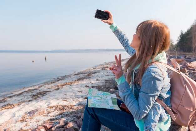 Can Sharing Your Vacation Photos Online Be a Bad Thing? Team TPG Weighs In
