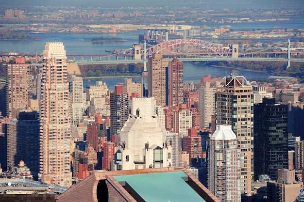 Die 10 besten Aussichtsplattformen in NYC – Erleben Sie atemberaubende Ausblicke auf die Stadt Top 10 Aussichtsplattformen in NYC: Erleben Sie atemberaubende Ausblicke auf die Stadt