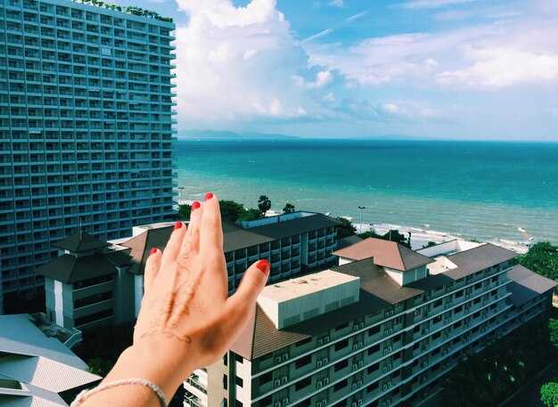 Booking Tactics: Transfers, Direct Booking, and Availability Tips