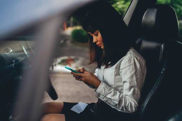 安全功能和分享:与信任的联系人分享行程,并使用应用内紧急求助功能