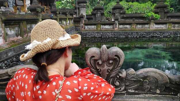 Nearby stops and routes for travelers