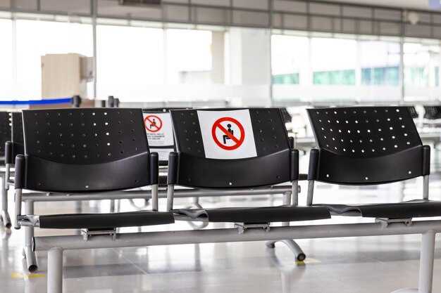 Future guidance: expectations for lounge access and boarding in similar disruptions