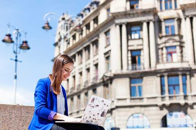 Who Must Pay in 2026: Guests, lodging types, and residency exemptions