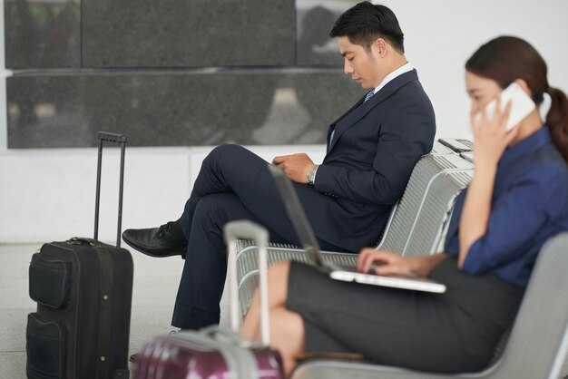 Ground Experience & Service Pace: Check-in, lounge access, boarding, crew attentiveness