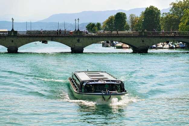 Warsaw’s Thrilling Fast Motorboat Cruise on the Vistula River