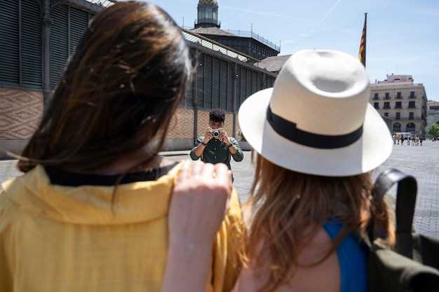 Photography tips and visitor etiquette: best angles and restrictions