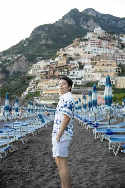 Skipper-led sailing basics along the Amalfi Coast