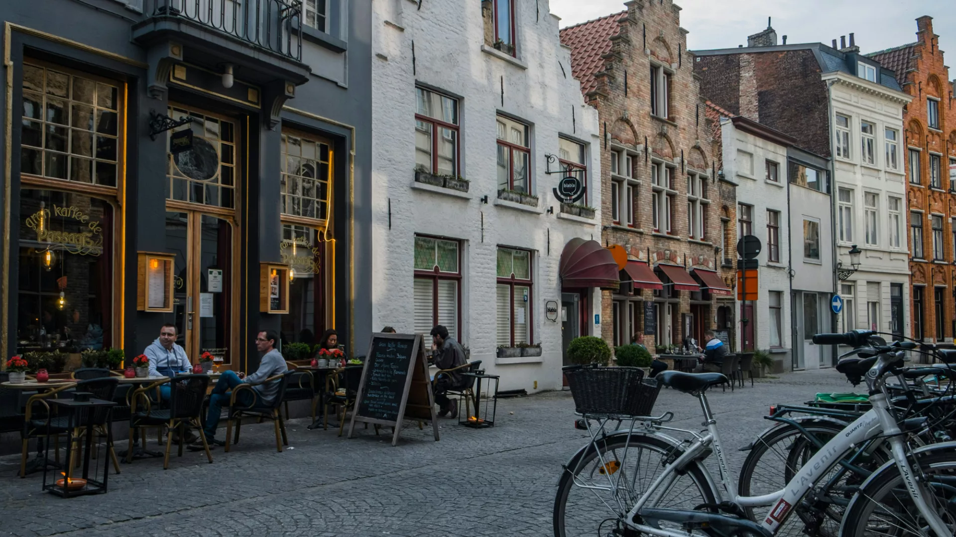 Bruges Urges Tourists to Preserve Its Cobblestones