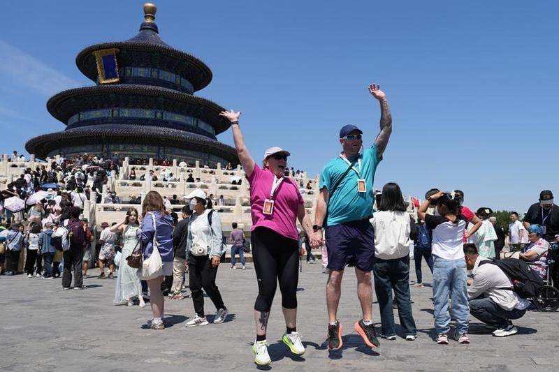 五一假期旅游和零售额激增