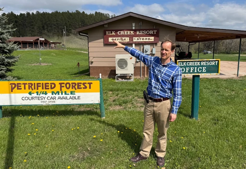 South Dakota Tourism Faces Uncertain Future as Leaders Voice Concerns