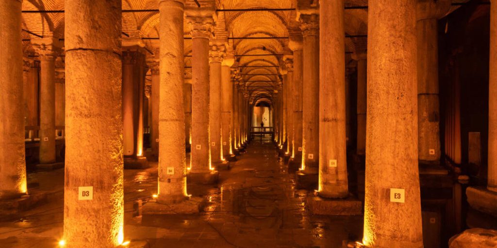 Discover What to Expect from Istanbul’s Weather and Travel Tips in September