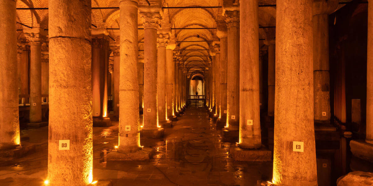 Discover What to Expect from Istanbul’s Weather and Travel Tips in September