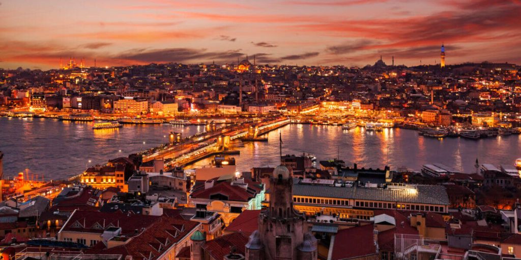 Discovering Istanbul in November: Weather, Insights, and Travel Tips