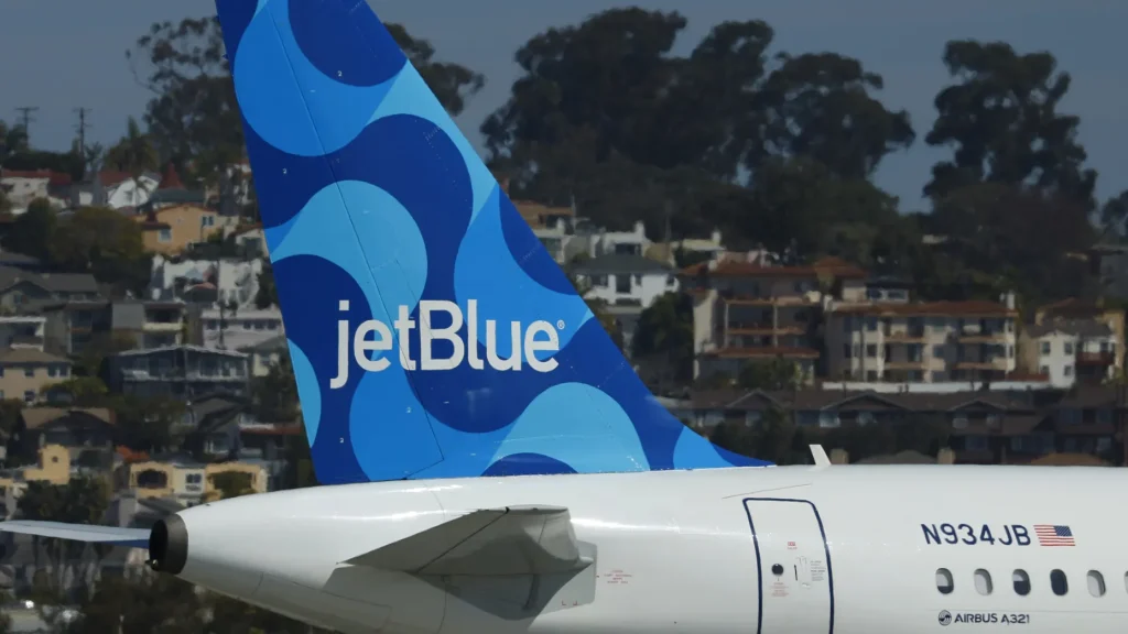 JetBlue’s Strategy to Navigate Weakening Travel Demand and Cost Management