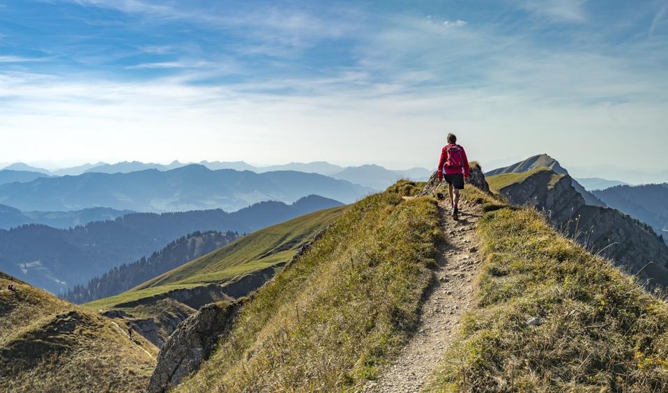 Dive into the Top 10 Active Travel Trends for Hiking and Cycling Adventures