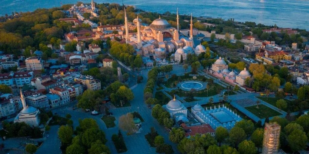Exploring the Costs of Touring Turkey: A Detailed Overview