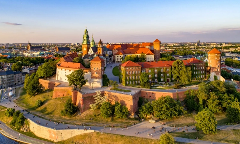 How Domestic Travel Fuels Poland’s Tourism Recovery