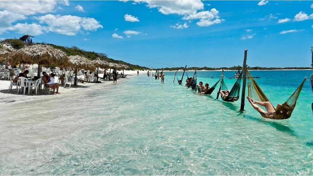 Rising Travel Trends: Argentines Opt for Abroad Over Inbound Tourism