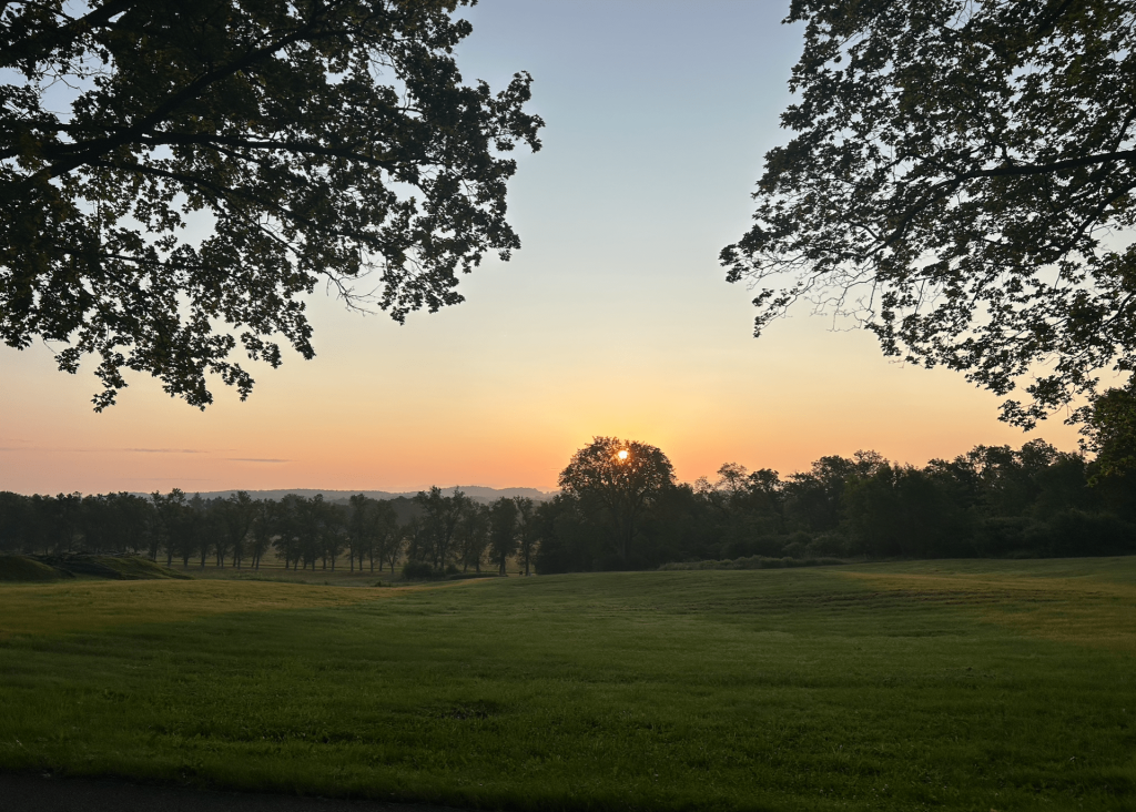 Engaging with History: Running Through Scenic Heritage Sites