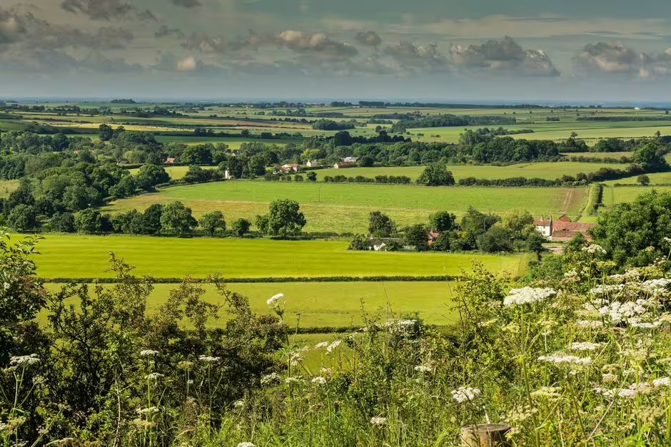 Explore the Hidden Beauty of the Lincolnshire Wolds – A Tourist’s Dream