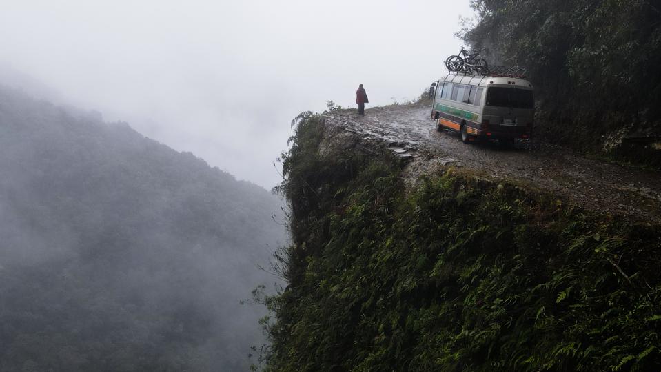 Understanding Road Travel Risks for Study Abroad Students and How to Stay Safe
