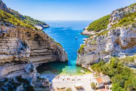 Europe’s Hidden Beach Gems: Expert Recommendations for Unforgettable Coastal Escapes