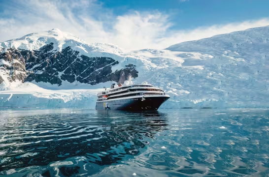 Experience Unforgettable Antarctic Expeditions This Holiday Season
