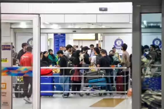 India’s Air Passenger Traffic Expected to Surge to 600 Million by FY30, Boosting Airport Revenues