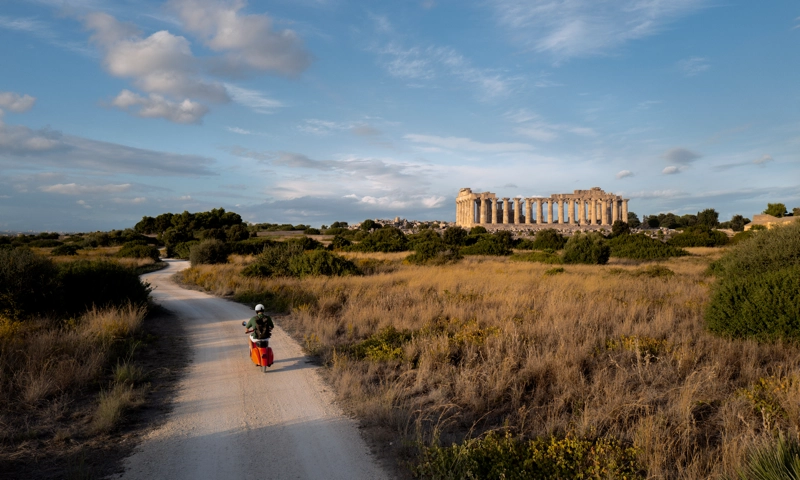 Exploring 2026 Travel Trends: Sustainable Journeys and Film-Inspired Destinations Popular with UAE Travelers