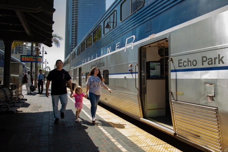 How the Amtrak Pacific Surfliner and SeaWorld San Diego Partnership Makes Coastal Travel Affordable and Fun