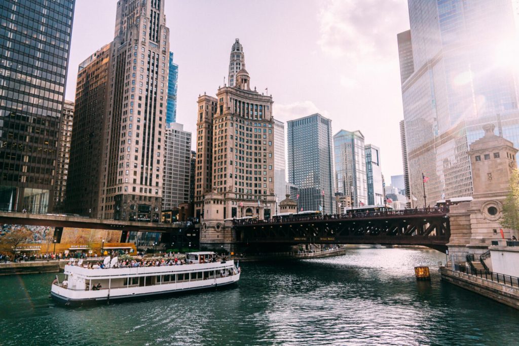 Estrategia dinámica de turismo de Chicago: Basada en experiencias auténticas y eventos importantes
