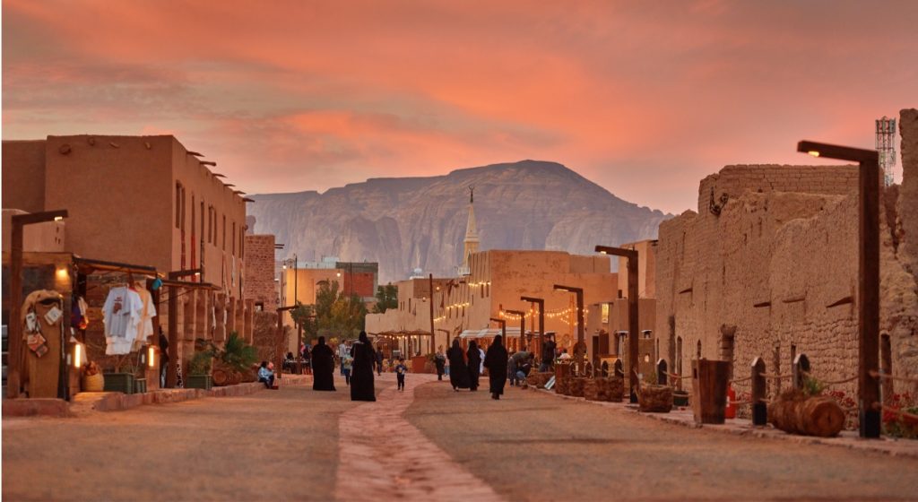 Wie Saudi-Arabien den Tourismus mit 60 Millionen Besuchern und luxuriösen neuen Erlebnissen im Jahr 2025 transformiert