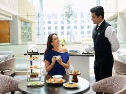 Kampania New World of Hyatt w Indiach podkreśla prawdziwą gościnność z Karismą Kapoor