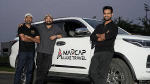 Fedezze fel a Madcap Luxe Travel Experiences-t: A luxusos extrém utazás új arca, amelyet a motorsport ihletett.