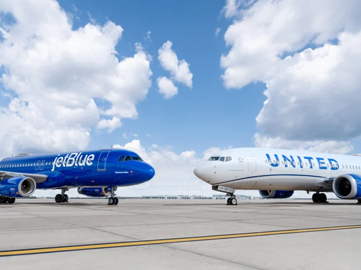 JetBlue och United Airlines förstärker passagerarlojaliteten med inlösen av poäng och miles mellan flygbolagen