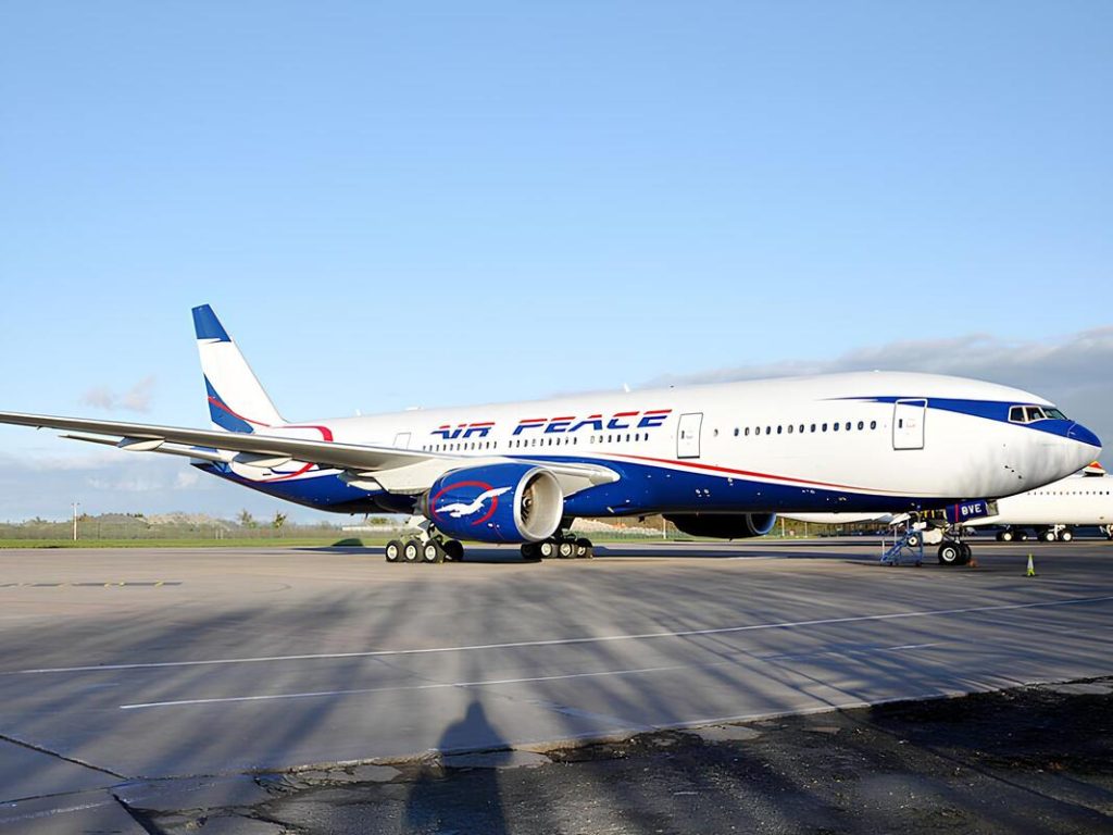 Air Peace gbá ipá mọ́ àjọṣe àgbègbè pẹ̀lú Ẹ̀rọ́ Embraer E190 tuntun nínú ọkọ̀ òfuurufú rẹ̀