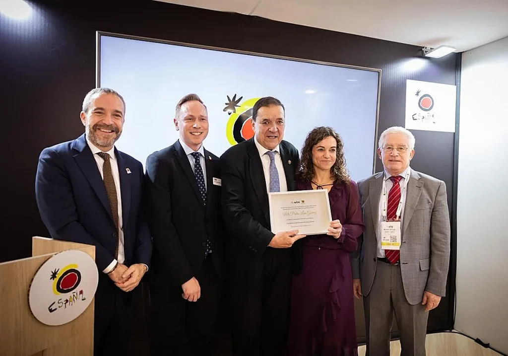 Celebrating Pedro Luis Gómez’s Four-Decade Coverage of the World Travel Market in London