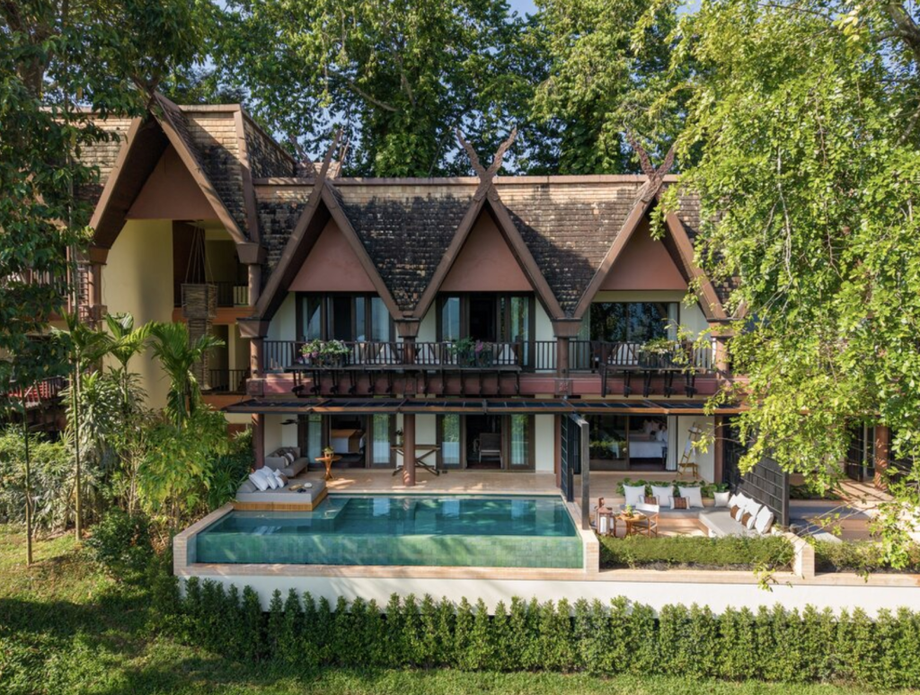 Upplev Jungle Elegance i Mekong Explorer Pool Suites på Anantara Golden Triangle Elephant Camp & Resort
