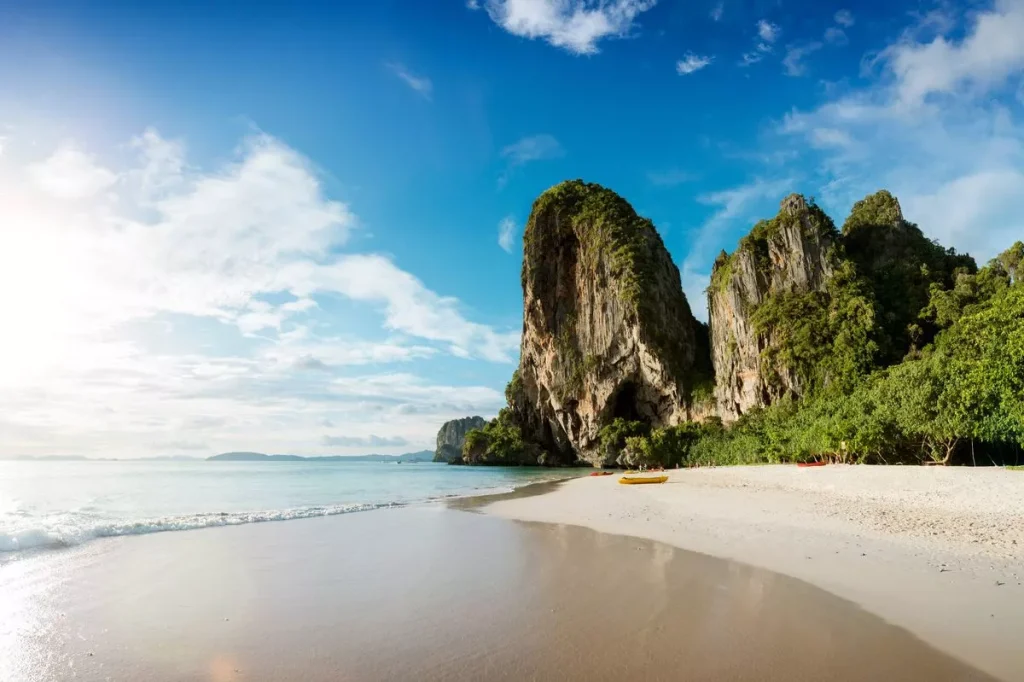 Important Advisory for Travelers: Safety Issues Along Thailand-Cambodia Border Impact British Tourists